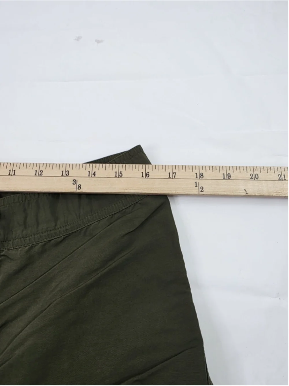 Patagonia Men's Swim Board Shorts Olive Green Inseam 10